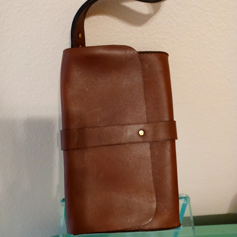Martine Clutch Bag - Picture 3 of 4